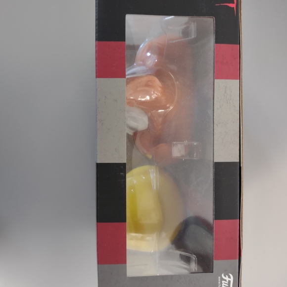 Vynl - Picture 3 of 5